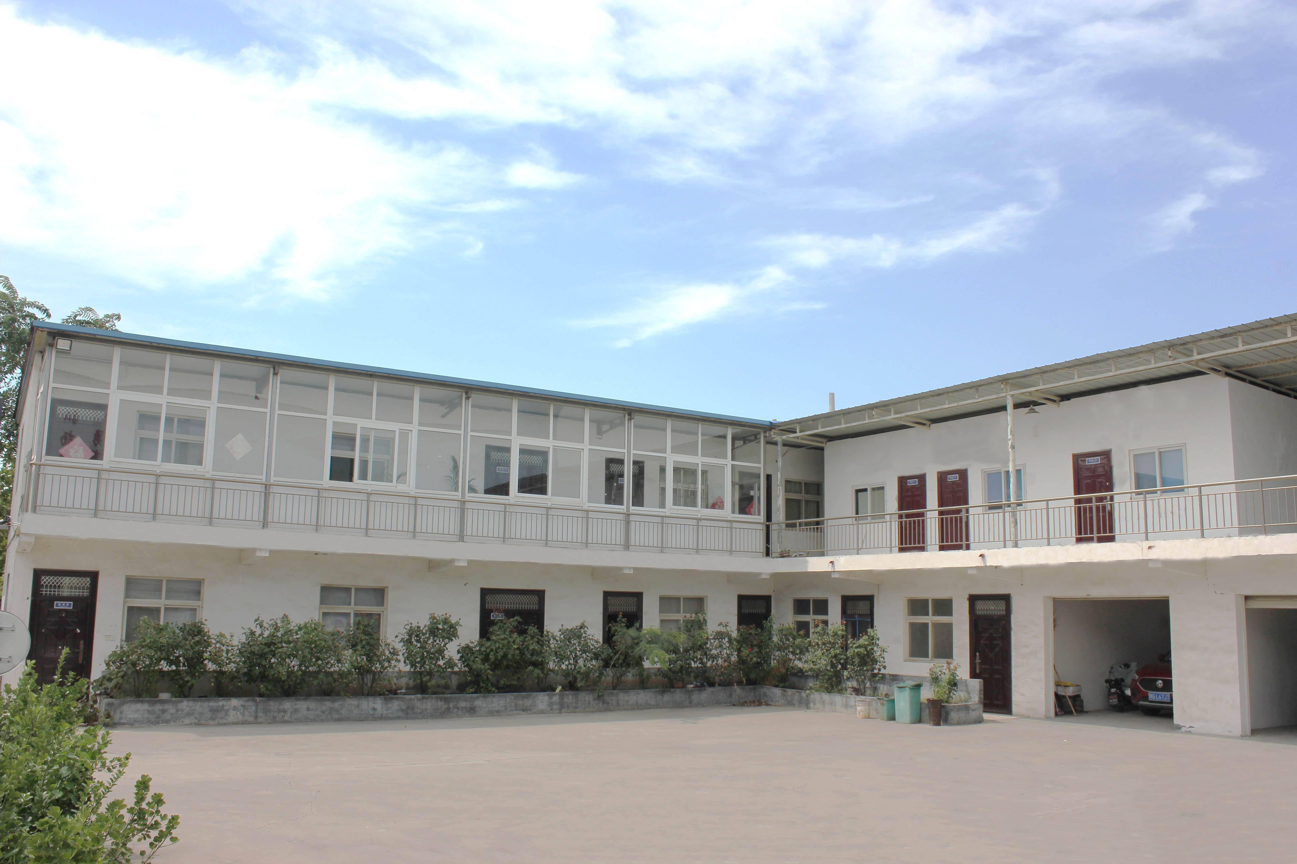 新鄉(xiāng)市福澤機(jī)械全體員工祝您中秋快樂 雙節(jié)同樂！